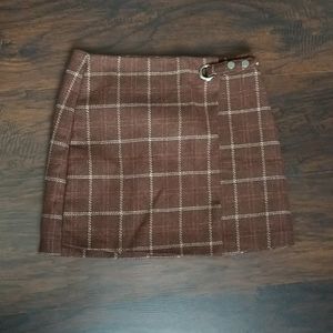 2/$3 Brown faux wrap grid pattern skirt